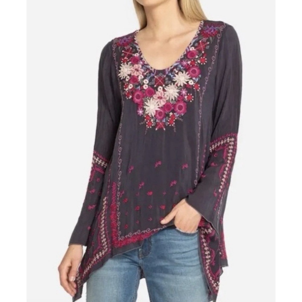 Johnny Was Embroidered Boho Tunic Blouse M Charcoal Gray Floral Peasant Cottage